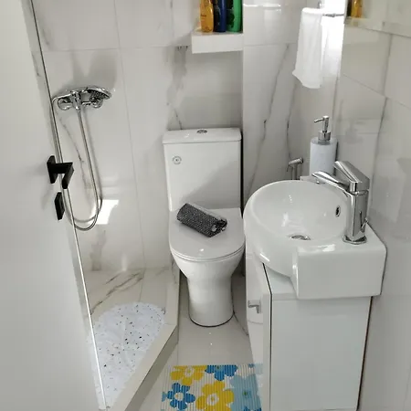 λαμπερό 2 * Saloniki