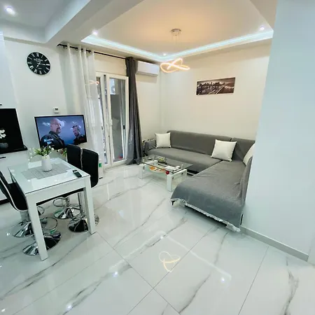 Apartament λαμπερό 2